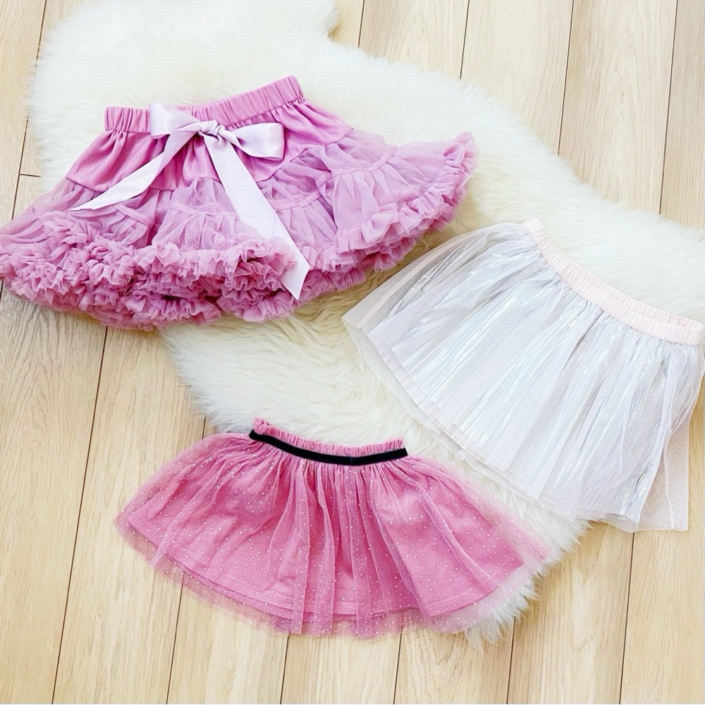 Girls bundle of tutu skirts, size 2T